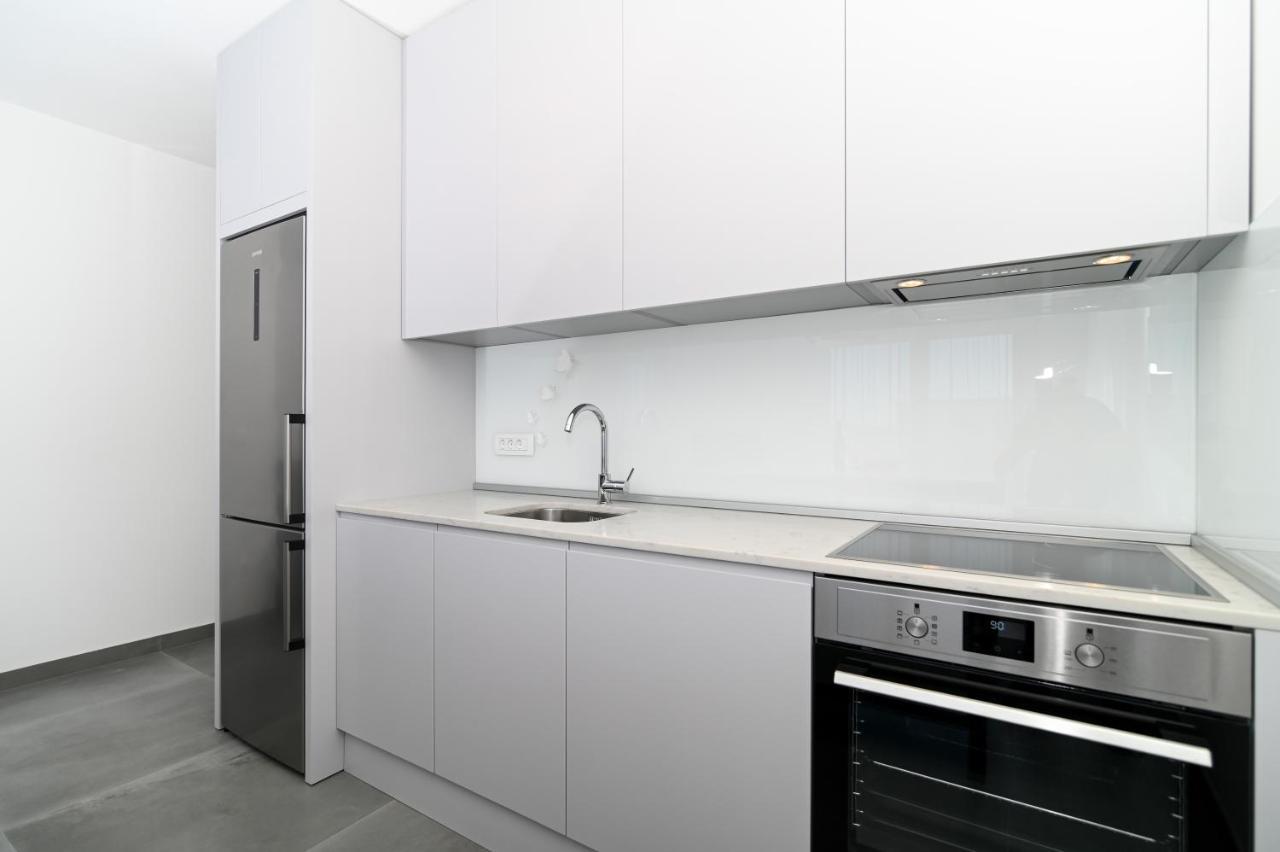 Apartment Laura, Free Parking, Balcony, 4 Ppl Трогир Экстерьер фото